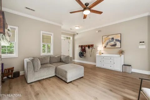 Photo - 10816 Meriwether Ln