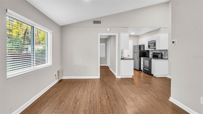 Photo - 7613 Amherst St