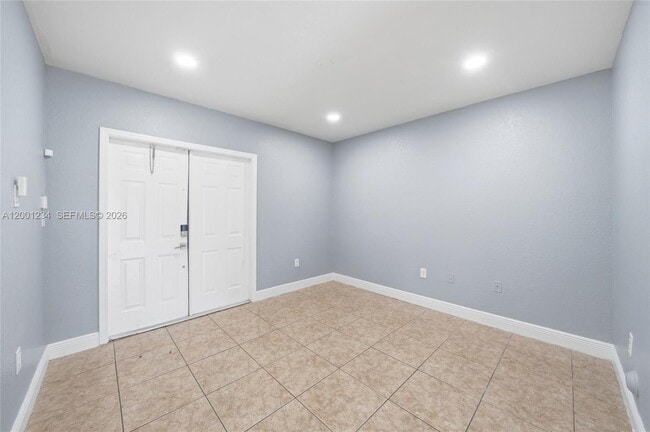 Photo - 902 SW 8th Pl