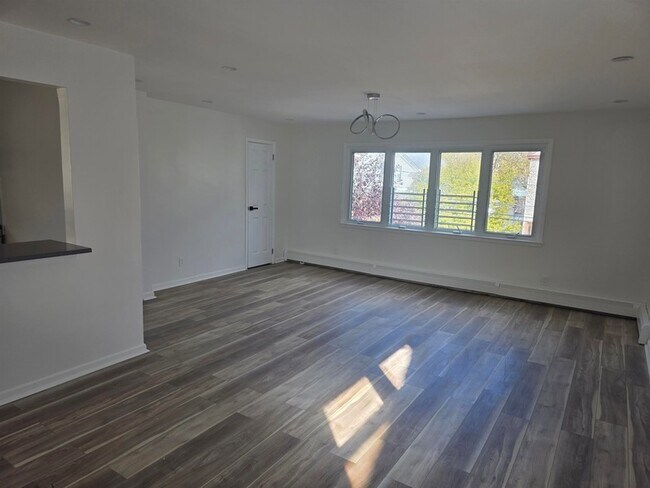 Photo - 157 Neptune Ave