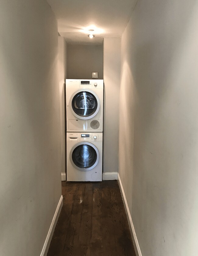 Photo - 436 W 52nd St Unit APT 6C