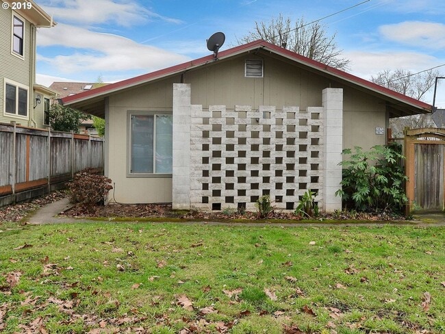 SFH 119 - Francis Duplex - SFH 119 - Francis Duplex Apartment