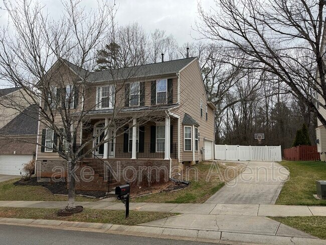 Photo - 15622 Troubadour Ln