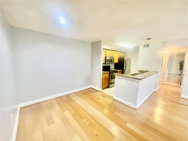 Photo - 4211 Chatham Oak Ct Unit 111