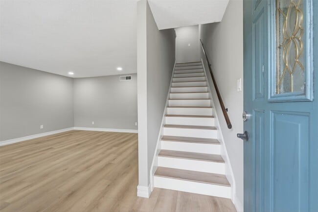 Photo - 9261 Westwood Village Dr Unidad 51