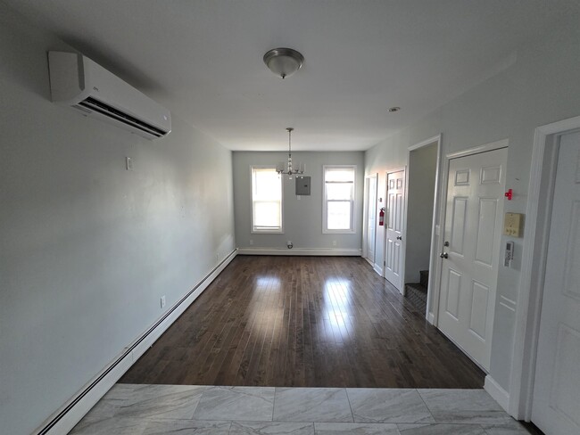 712 17th St Unit 2