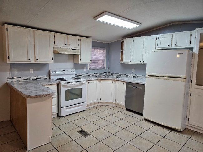 Photo - 1057 Hibiscus Rd