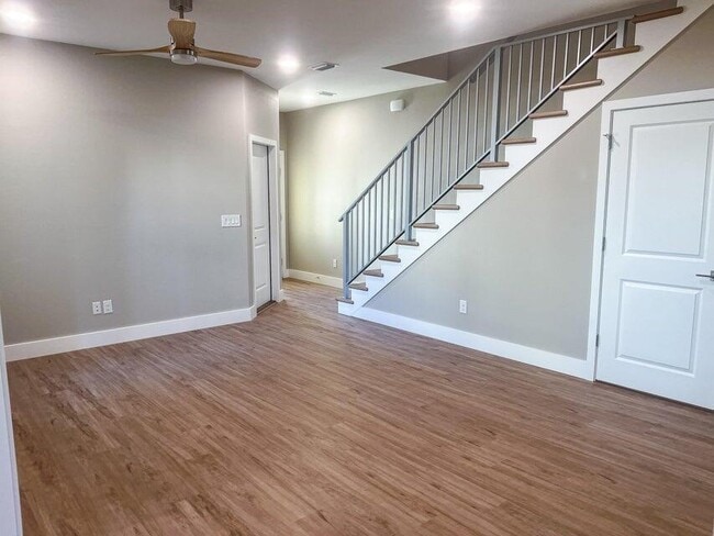 Photo - 2885 Leah's Ln