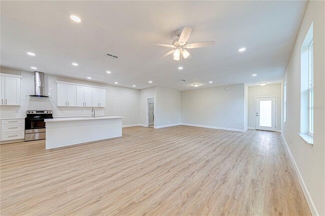 Photo - 233 N Pine Ave