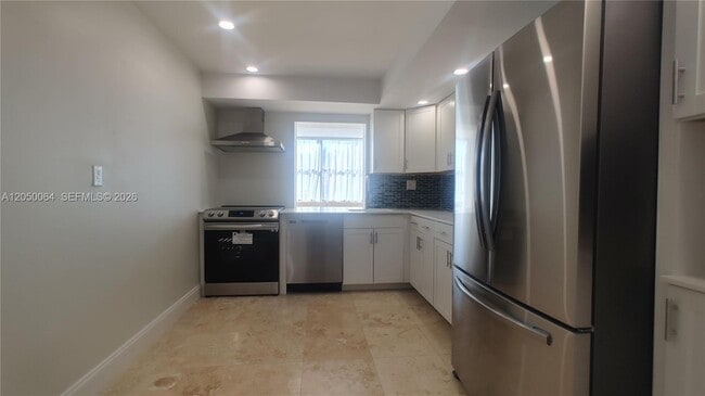 Photo - 1000 Parkview Dr Unit 125