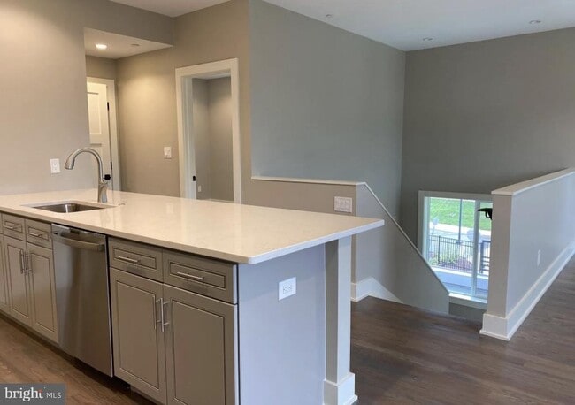 Photo - 1701 Trinidad Ave NE Unit 6