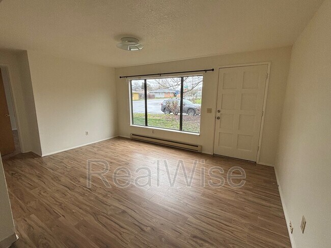 Photo - 241 Rose Ave