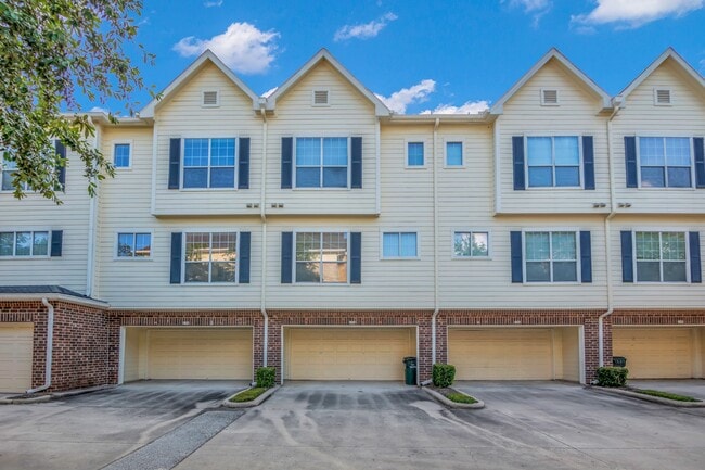 Building Photo - 9200 Westheimer Rd Unit 1503