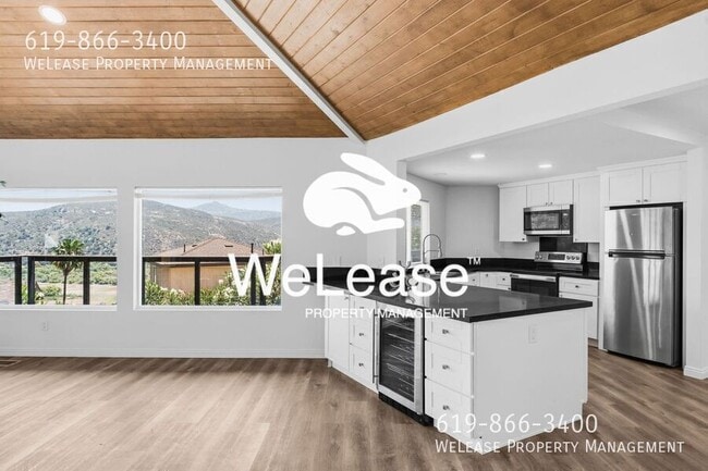 Photo - 2916 Anaheim St