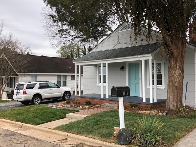 1911 Palm St