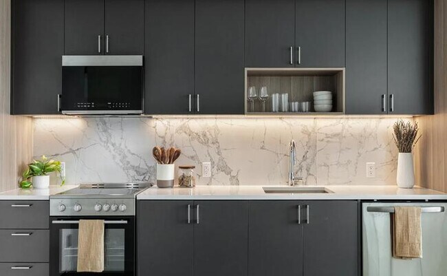 Photo - 64 Box Street Unidad 9G