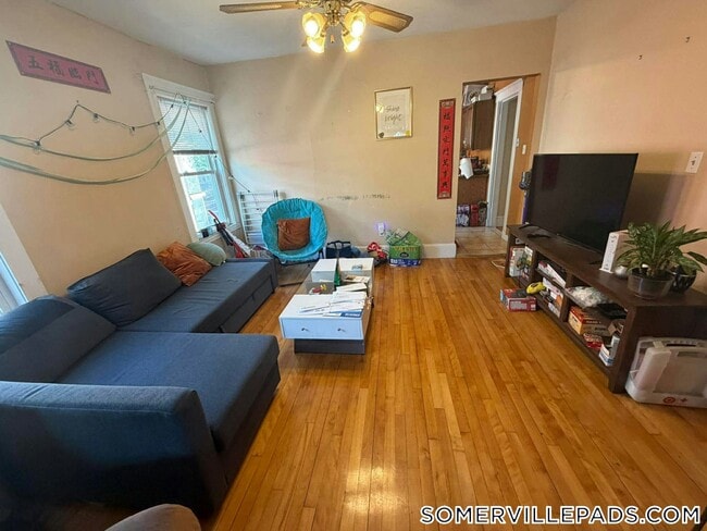 Photo - 32 Curtis Ave Unidad 2