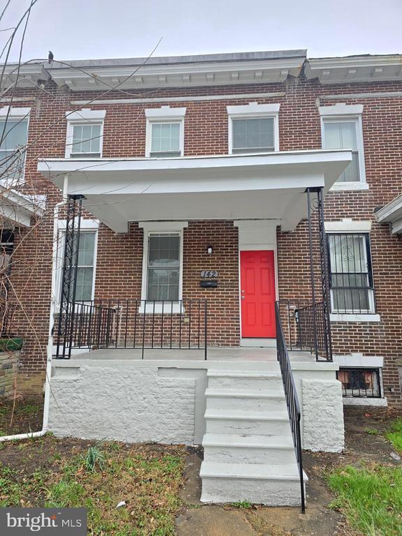 Building Photo - 142 S Hilton St Rental