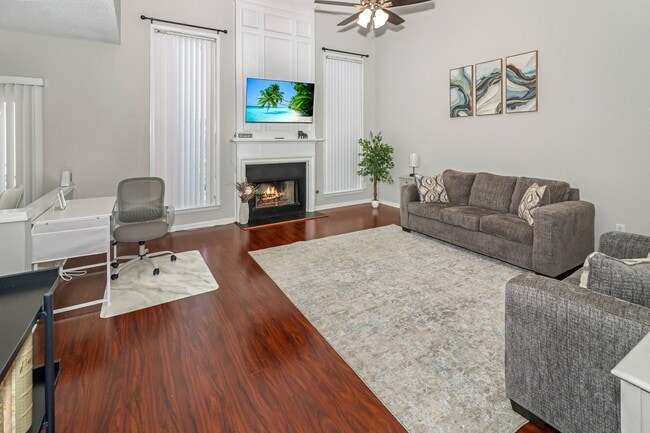 4030 Ridgefair Dr