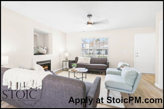 Photo - 1860 Meadowlawn Dr