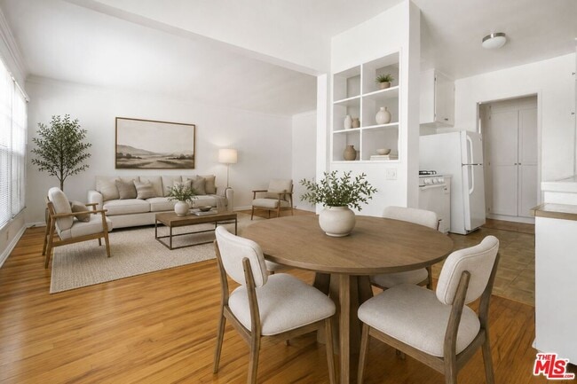 Photo - 8551 Holloway Dr Unit 3/4