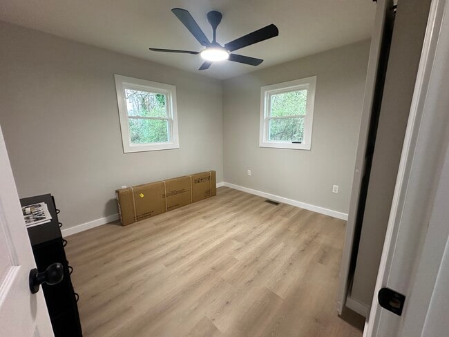 Photo - 102 Linda Dr