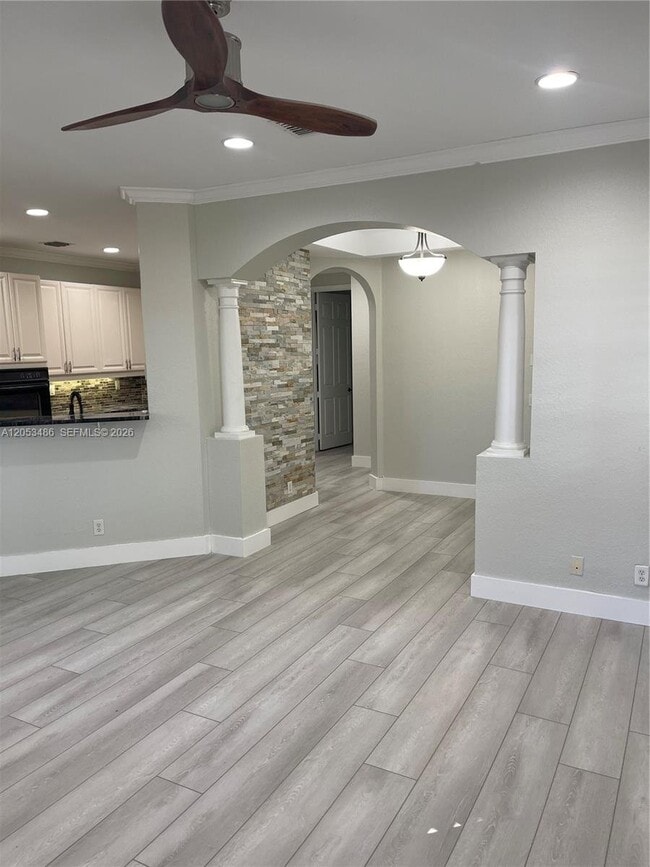 Photo - 2727 Center Ct Dr