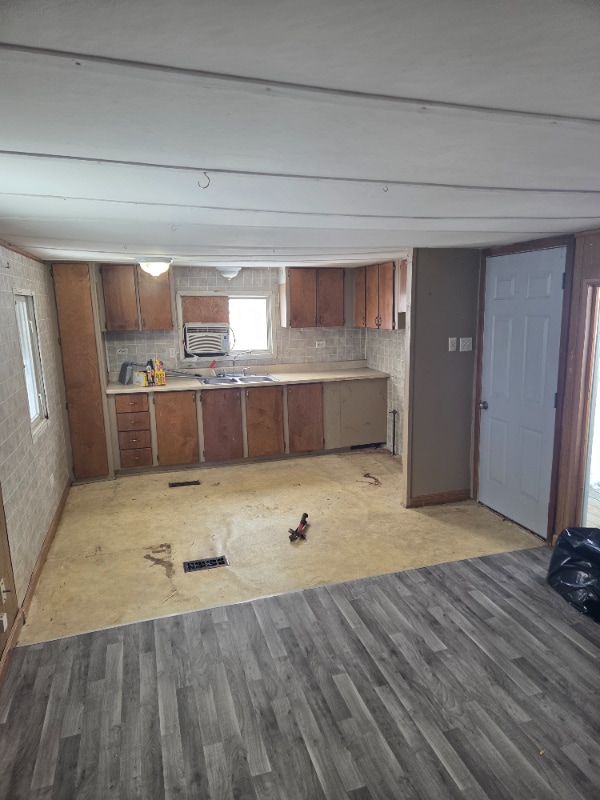 Photo - 8464 Cleveland Ave NW