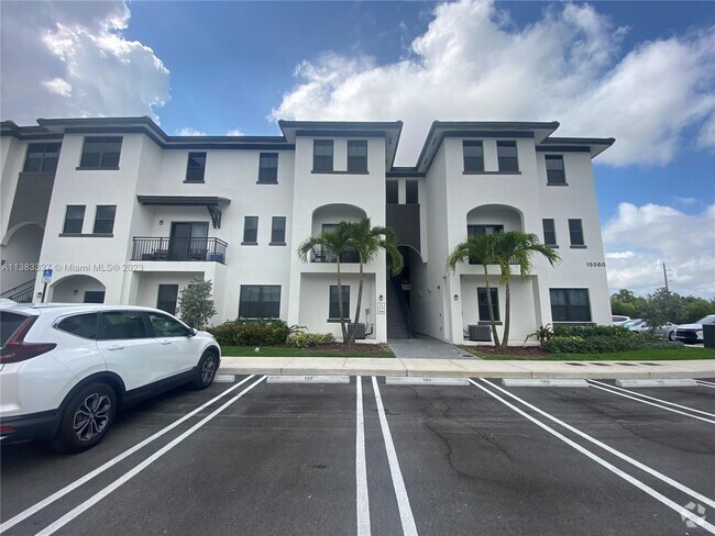 Building Photo - 15560 SW 136th St Rental