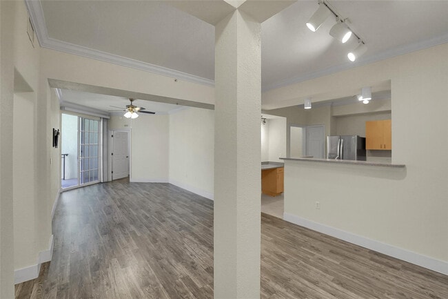 Photo - 533 NE 3rd Ave Unit 531