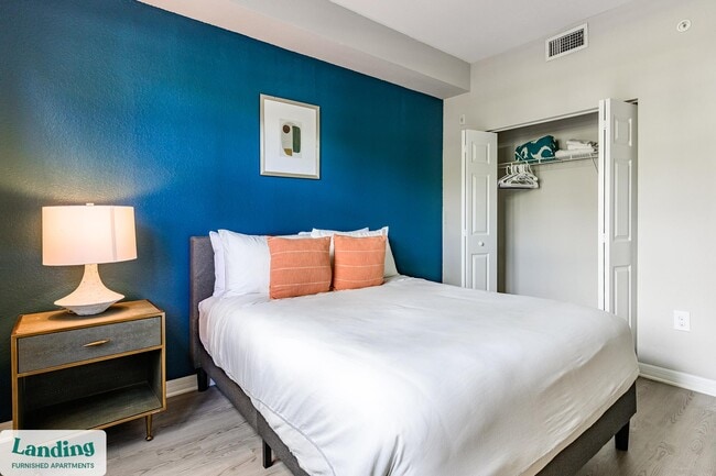 Photo - 11575 City Hall Promenade Unidad 4-126