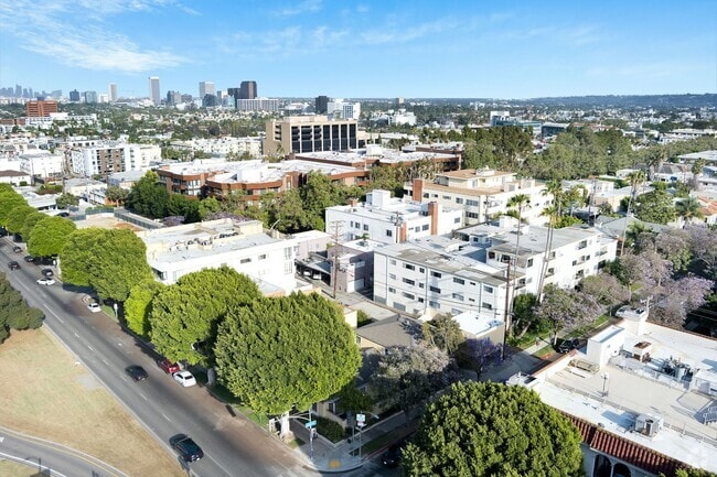 Building Photo - 332 N La Peer Dr Unit 1 Rental