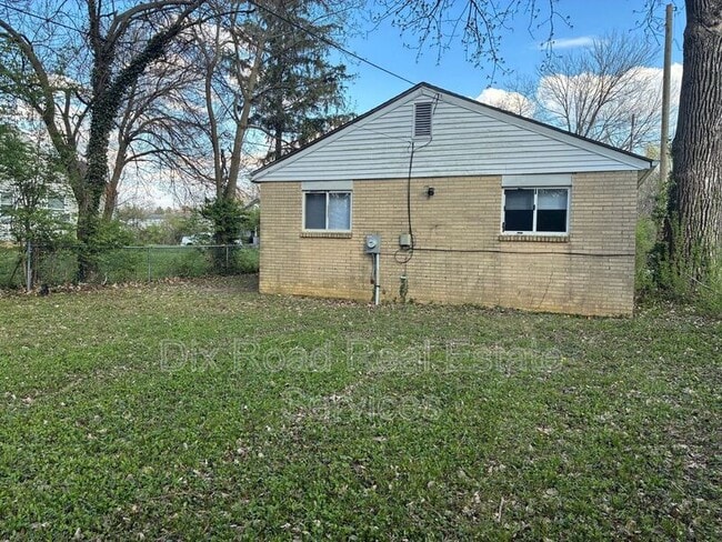 Photo - 2609 Fairport Ave