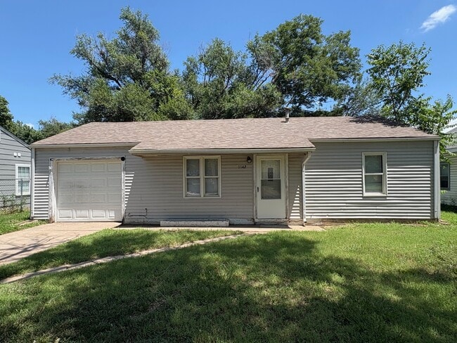 Photo - 1142 S High St House