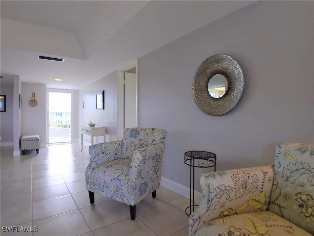 Photo - 108 Penny Ln Unit 4