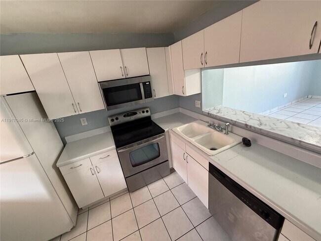 Photo - 19761 SW 114th Ave Unit 236