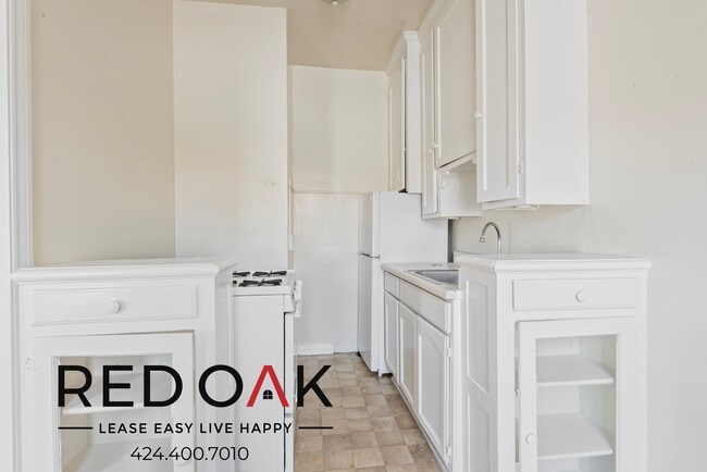 Photo - 607 S Dunsmuir Ave Unidad 104