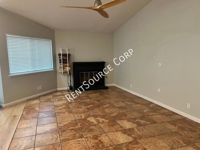 Photo - 40739 Vía Nuevo