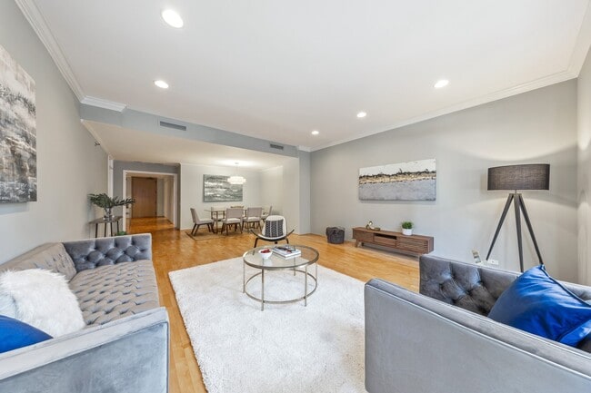 Photo - 680 N Lake Shore Dr Unit 1011