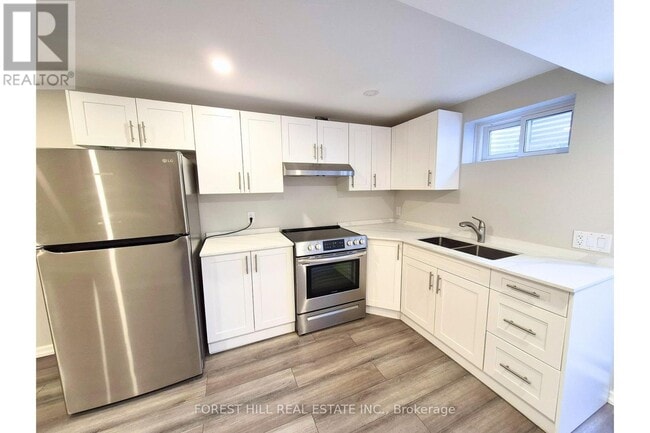 Photo - 136 Esther Crescent