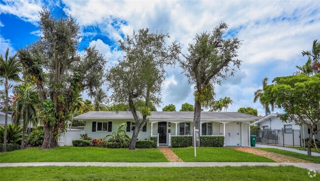 Building Photo - 8870 SW 86th St Rental