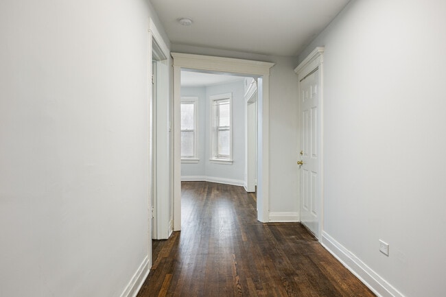 Photo - 5439 S Indiana Ave Unit 2