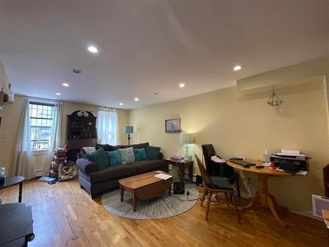 Building Photo - 522 Manila Ave Unit G