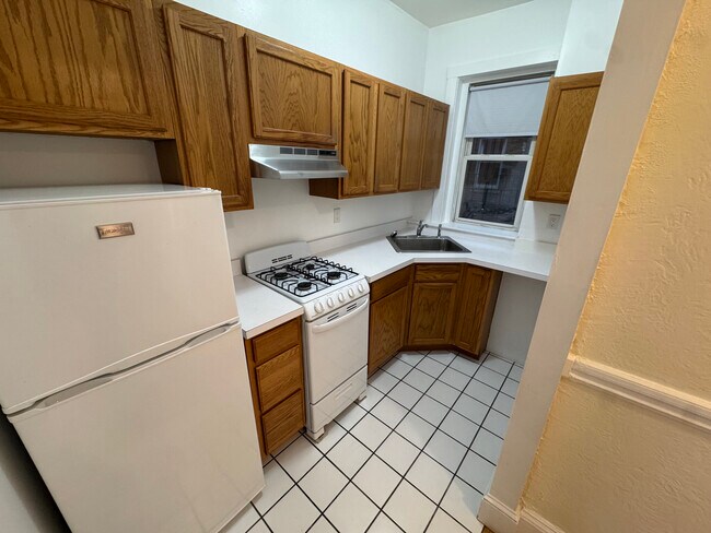 Photo - 1127 Commonwealth Ave Unidad 10