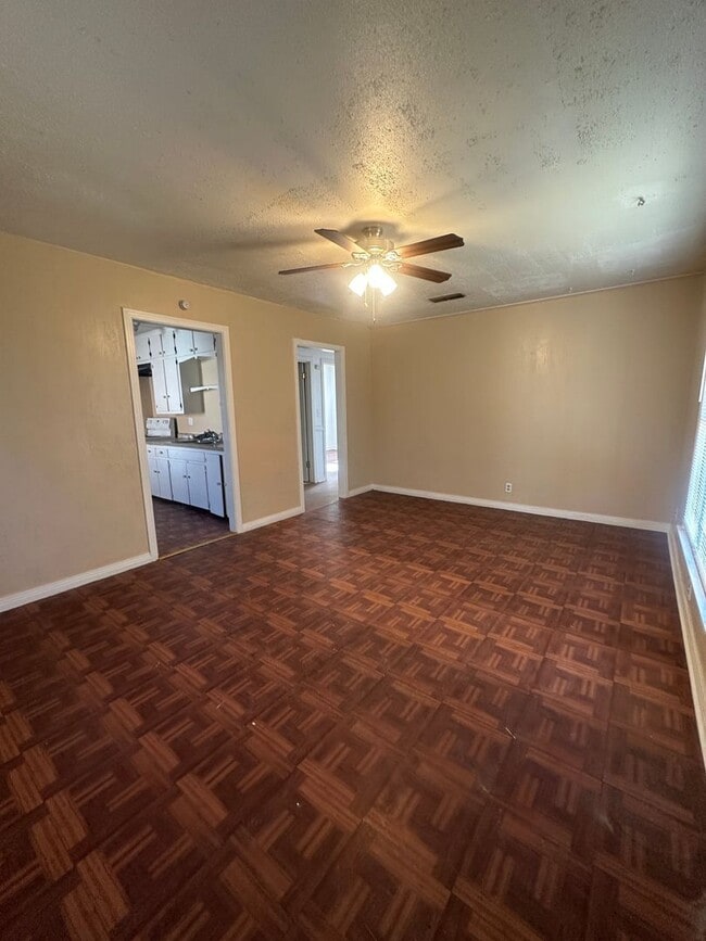 Photo - Large 3b 2b Home