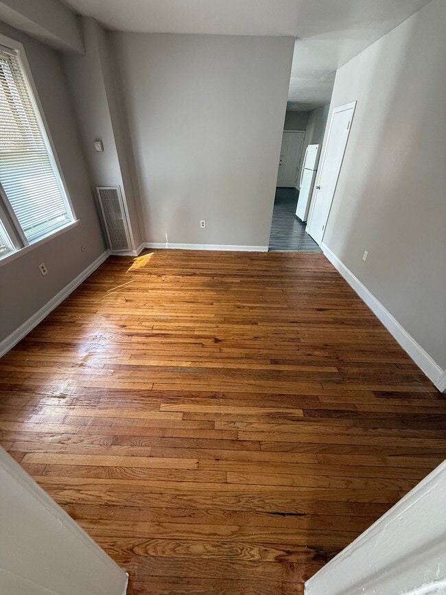 2495 Main St Unit 3