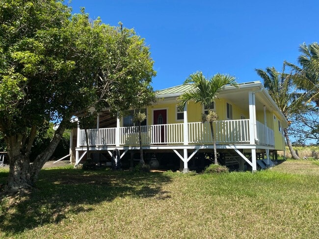 Building Photo - Large 3 Bed, 2 bath plus bonus room with w... Rental