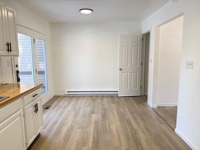 Photo - Beautiful 2-Bedroom 1.5 Bathroom Home in Elizabethtown School District!