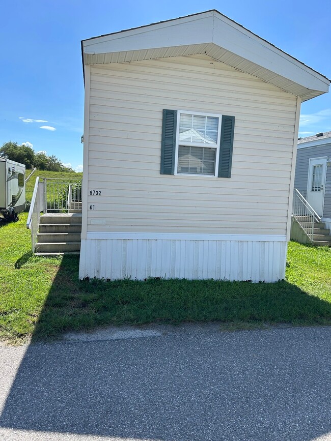 Building Photo - 9751 FL-78