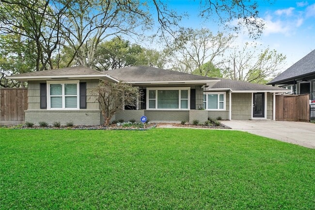 Building Photo - 1229 Timbergrove Ln